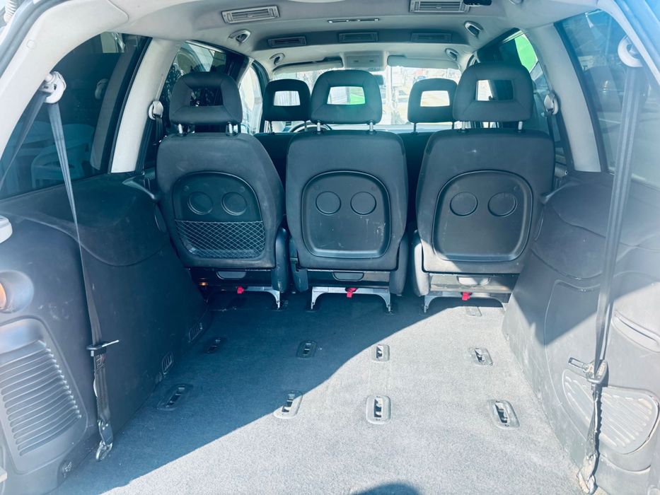 Vând sharan prim proprietar preț în euro