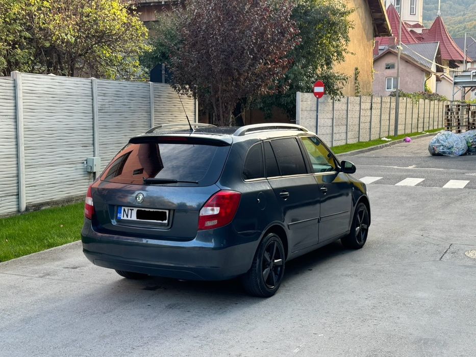 SKODA Fabia 2012 — imagine 5