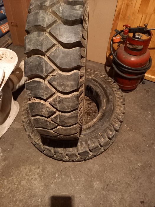 Продам покрышка на кару