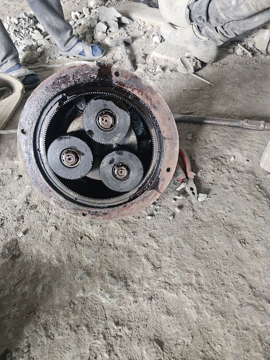 Редуктор, электродвигатель матор редукто