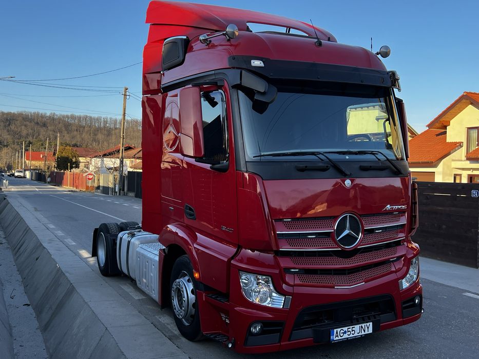 Mercedes Actros 1840 - Mega // 2015 - Euro 6