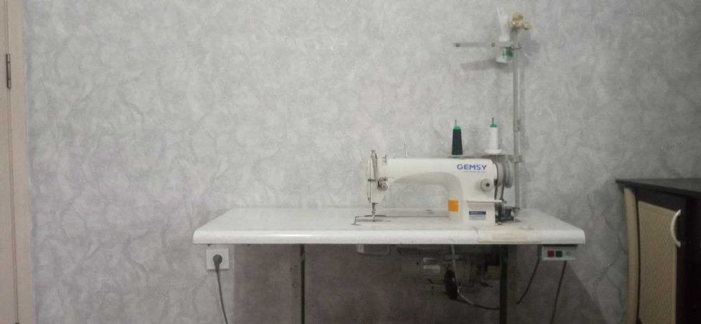 Тикув машинаси сотилади