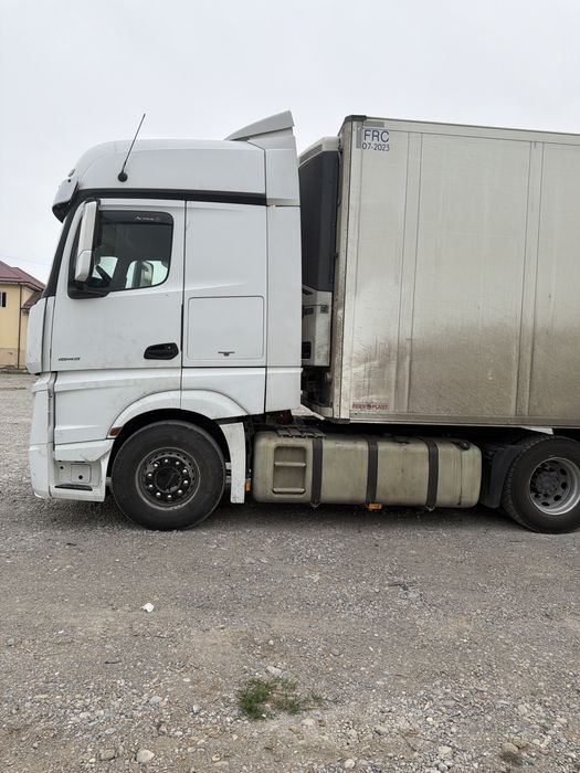 Мерсадес бенз високей кабина сатадарт