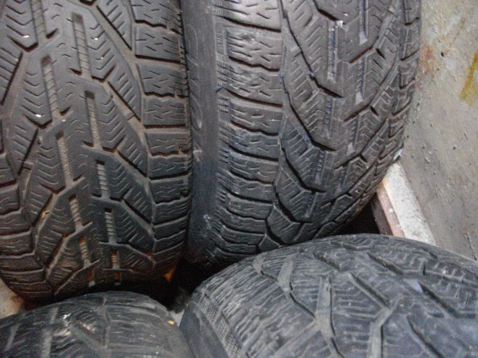 4бр. зимни 205/55/16 дот22 грайфер 6мм