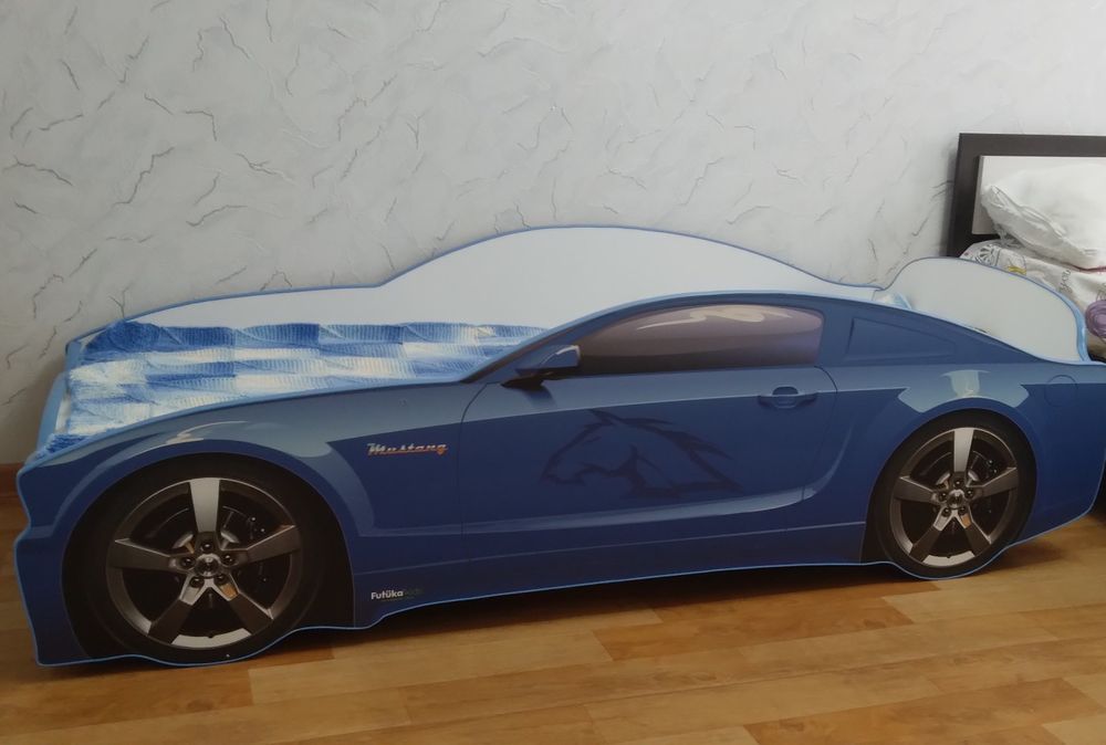 Кровать машинка детская