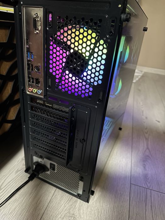 Настолен компютър