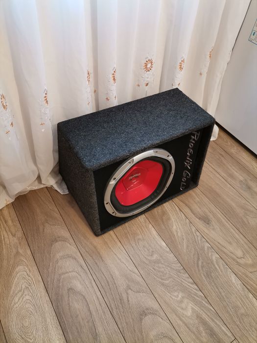 Vând subwoofer activ Phoenix Gold