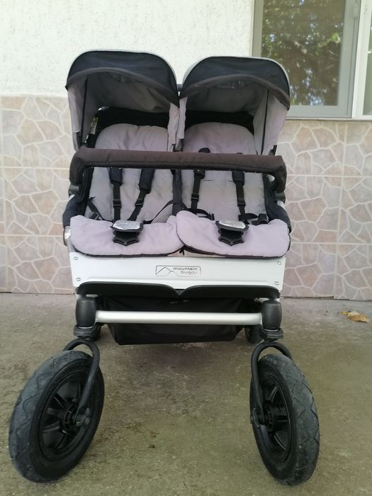 Количка за близнаци Mountain buggy - малко употребявана