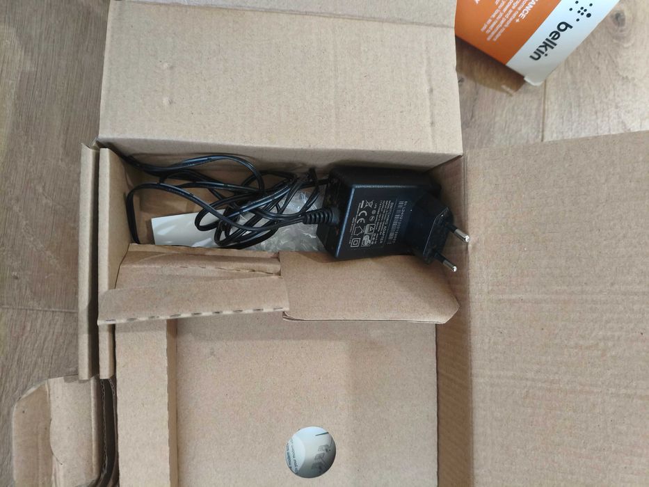 Рутер Belkin N300 - 300Mbps, 4 Ports LAN/Ethernet