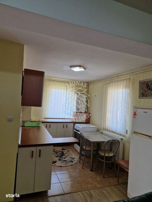 Apartament 3 camere 70 mp-2 balcoane-etaj 1-parcare-Unirea