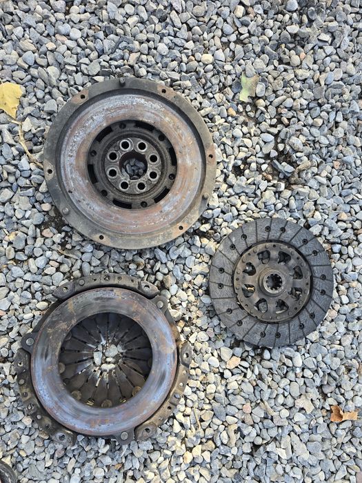 Бампер бмв е34 хорош сост