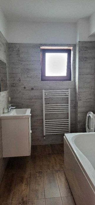 Apartament 2 cam de inchiriat/Titan