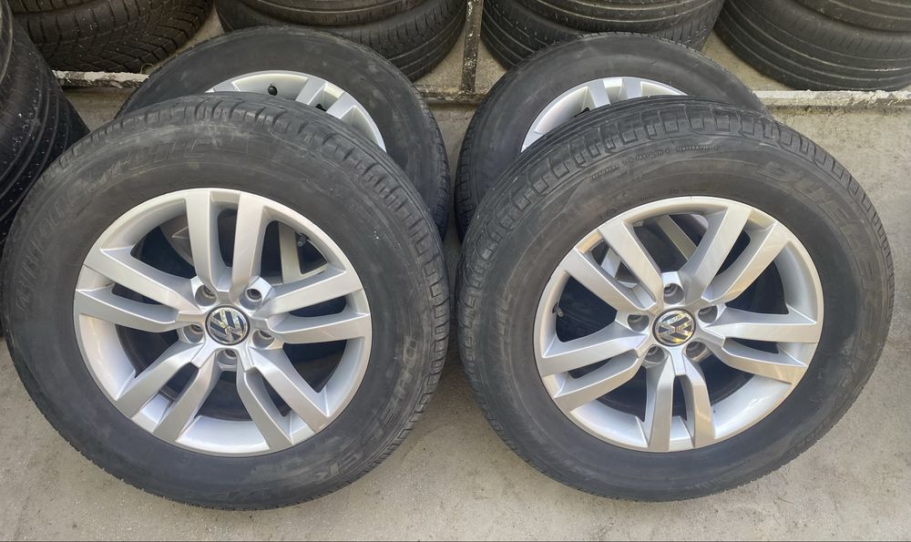 Jante R16 originale Volkswagen  Tiguan Anvelope 215/65