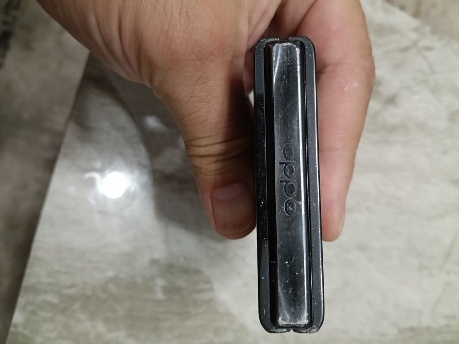 Oppo Flip N2 ...