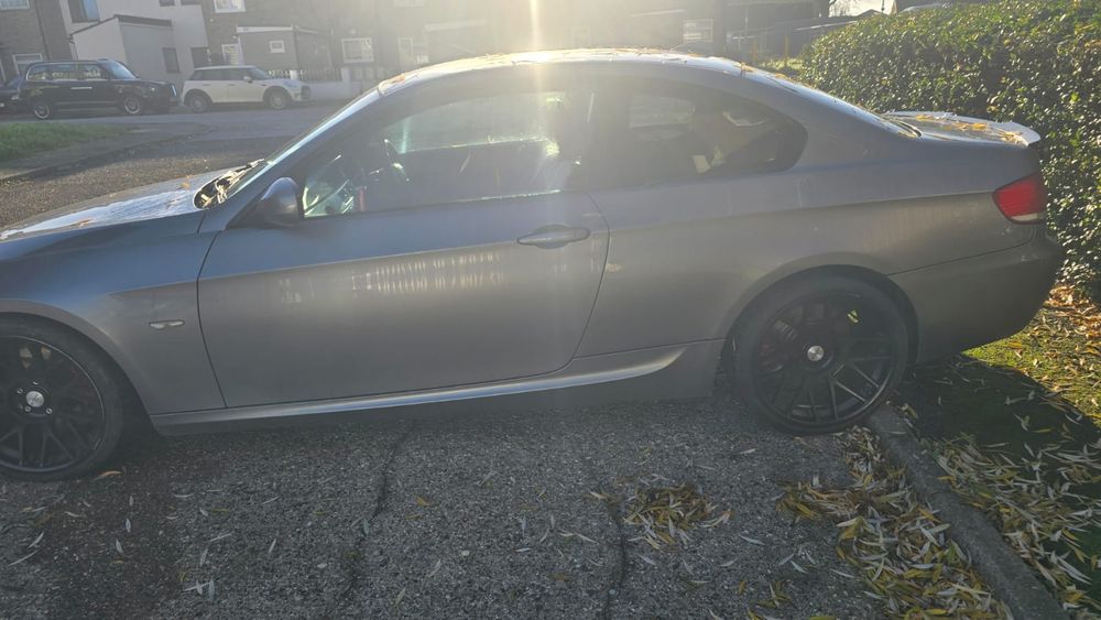 BMW Seria 3 E92 330I