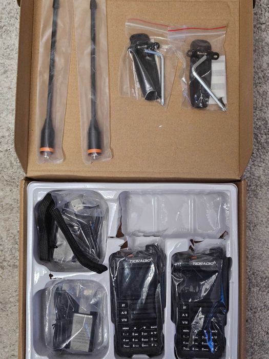 Set de 2 Statii emisie receptie VHF/UHF Tidradio H9