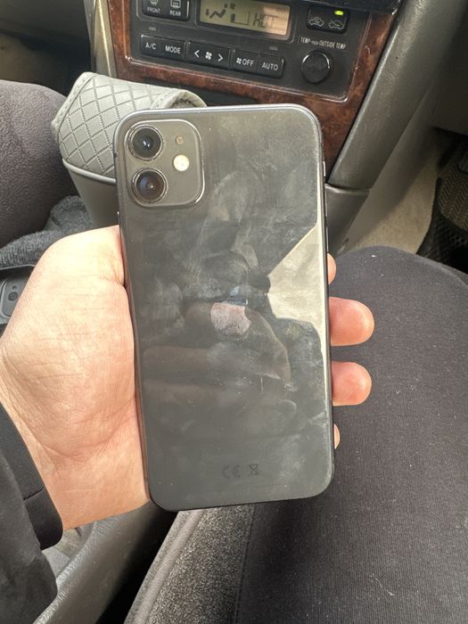 Продам айфон 11 64гб аккум 71%