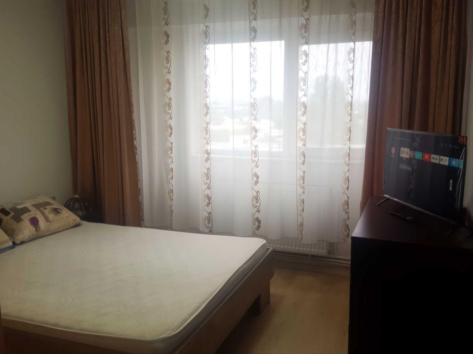 Apartament 3 camere zona B-dul Bucuresti
