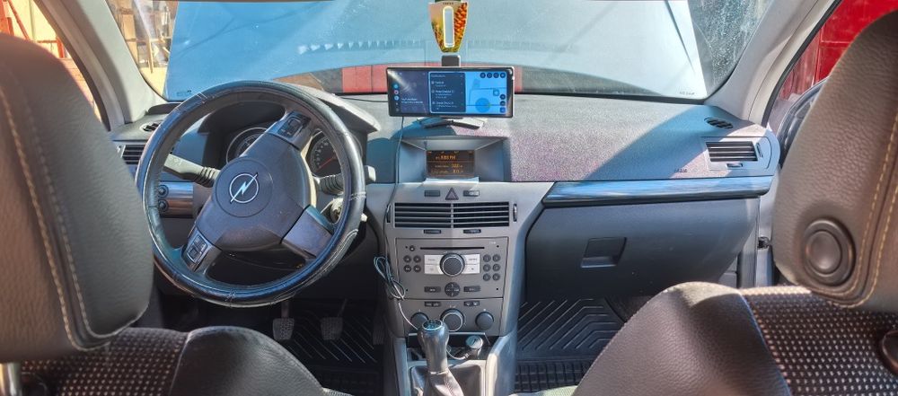 Vând Opel Astra h 2006 luna 12