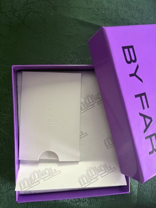 Портфейл  от By Far