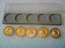 Коллекционные жетоны из Петродворца 1988 года. Тематика — Эрмитаж.