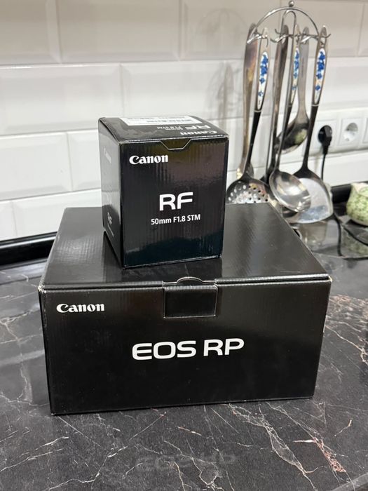 Продам Фотокамера Canon EOS RP Body