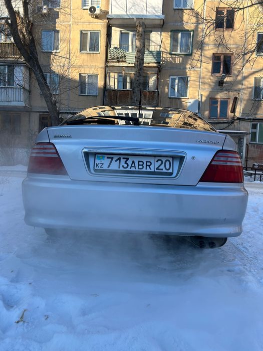 Honda accord VI 6 2001