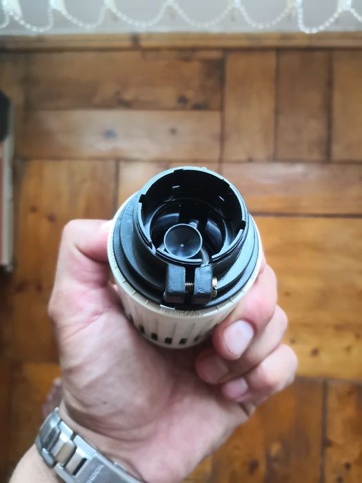 8 termostate marca Danfoss Noi MADE ÎN DANEMARCA