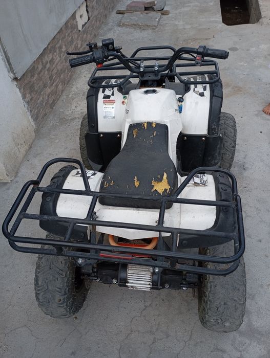 Vând ATV electric foarte puternic in stare perfecta de funcționare