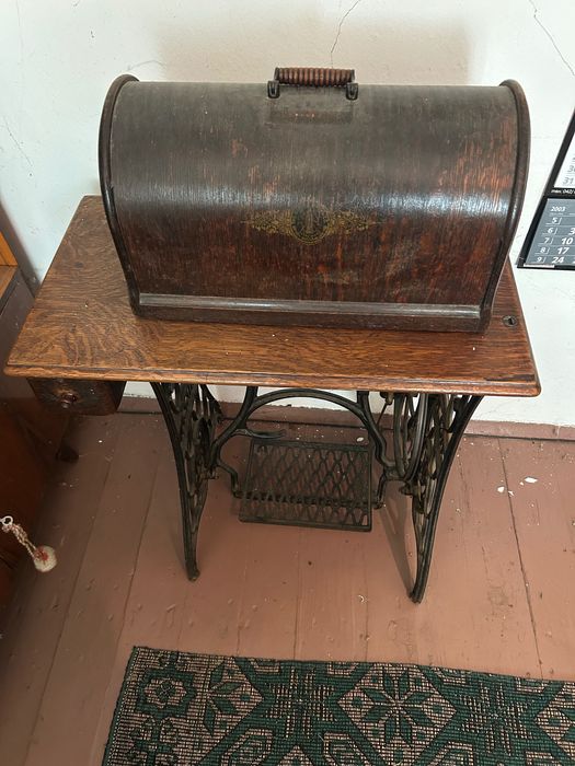 Шевна машина Сингер