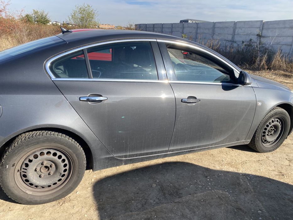 Dezmembrez Opel Insignia 2.0 diesel 2009-2018