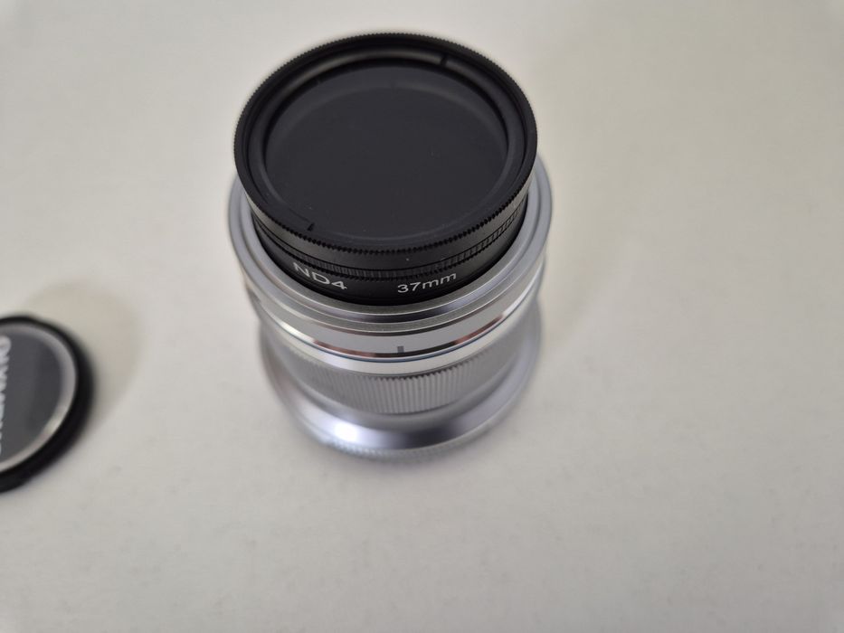 Обектив Olympus 45mm F1.8