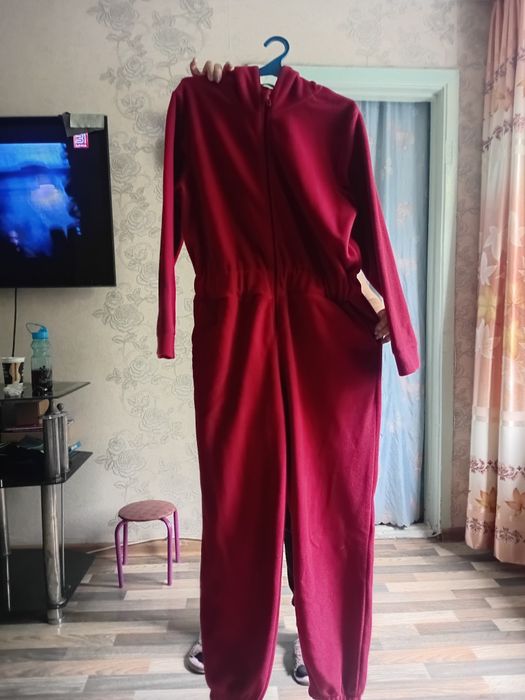 Продам женский зимний костюм