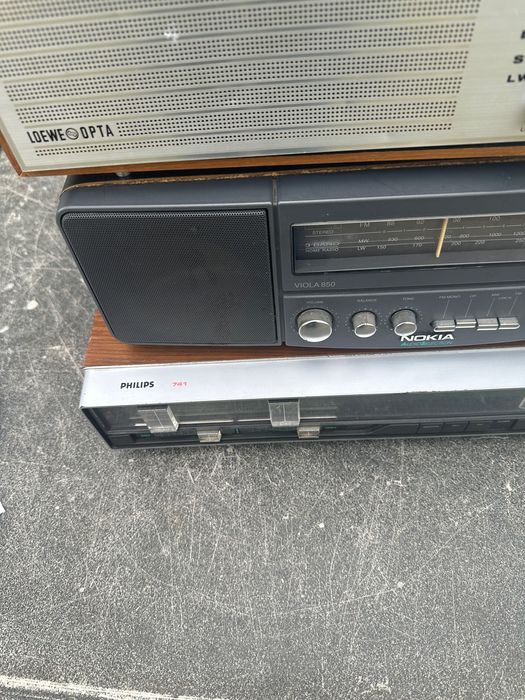 Магнетофон Filips и друга аудиотехника