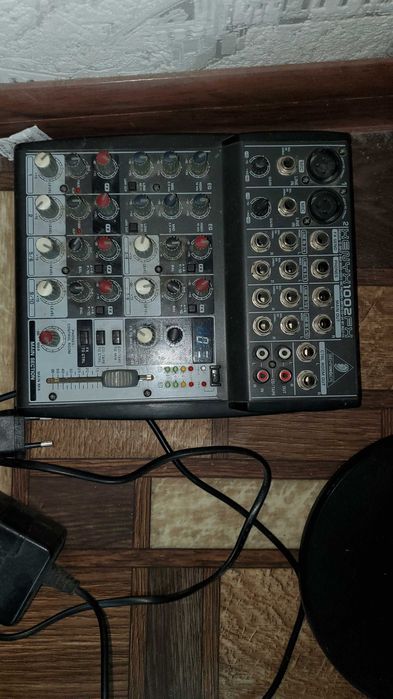 Miksher Behringer Xenyx 1002fx
