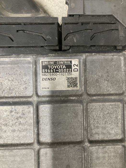 Компютър/Компютри за тойота авенсис/тoyota аvensis 2.0D4D 1AD 09-14г