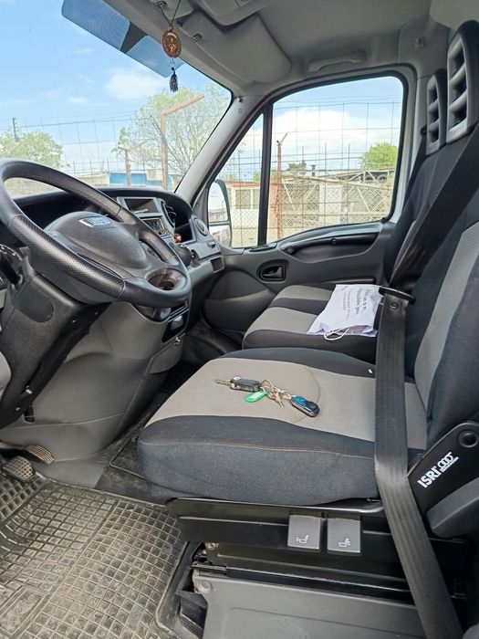 Продавам Ивеко 35 S 13 декември 2013 г.