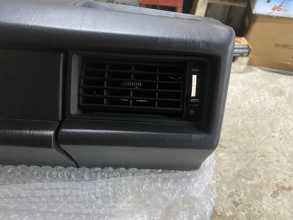 Мерседес w201 (190) торпеда