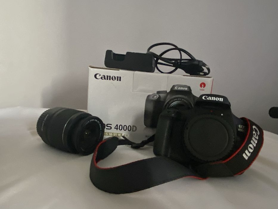 Canon eos 4000 D