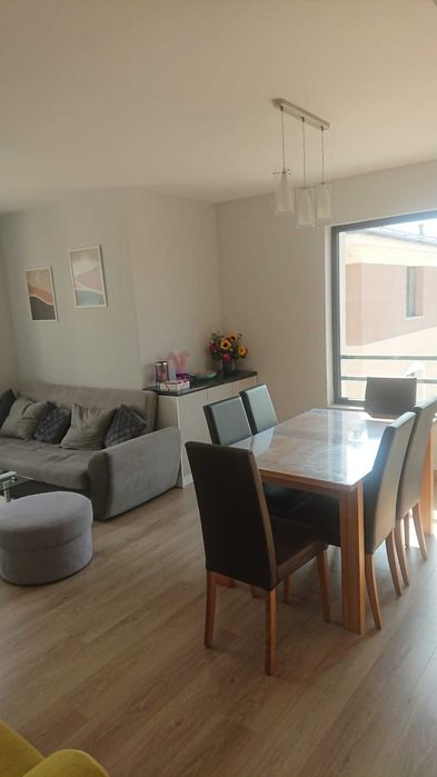 Тристаен апартамент в Остромила