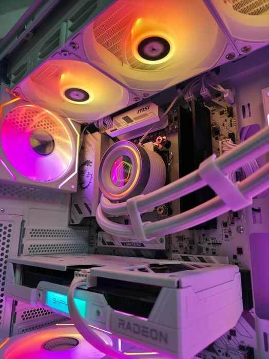 PC Gaming Ryzen 7 7800X3D RX 9060 XT 16GB