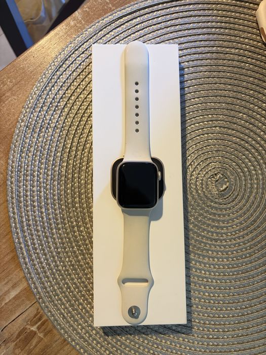 Apple Watch Series 11 42mm Rose Gold