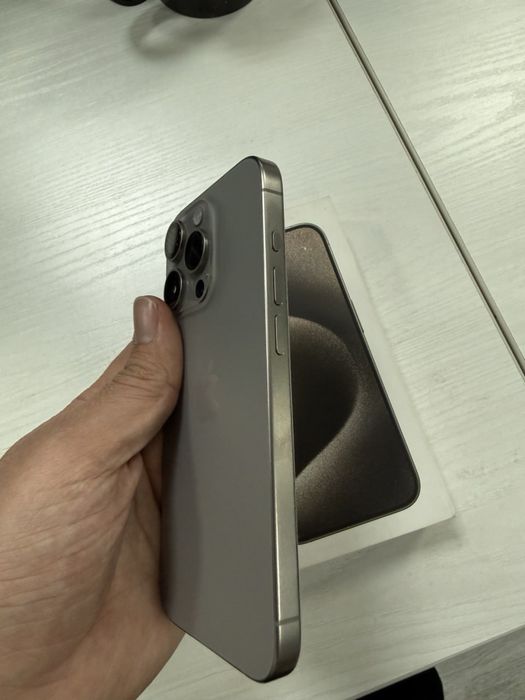 Iphone 15 pro LL/A 256gb ideal 639 у.е.