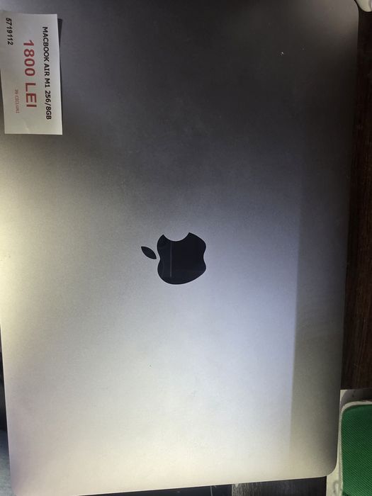 Macbook Air M1 256/8GB•Bateria 98%•Amanet Lazar Crangasi •57191