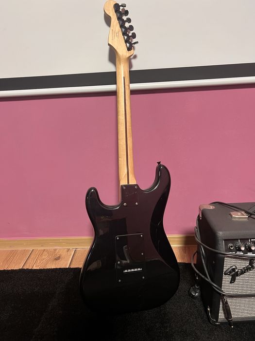 Электрогитара Fender Squier Bullet