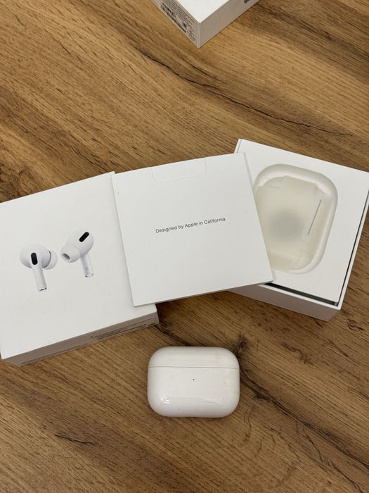 Продам AirPods pro