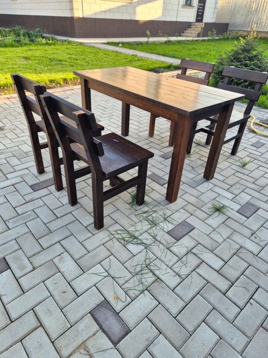 Стол и 4 стула (комплект)