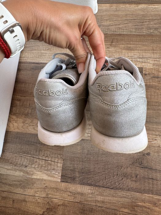 Маратонки Reebok - брокат