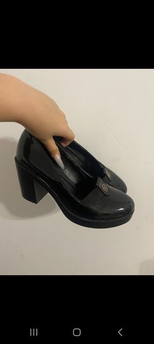 Продам недорого обувь