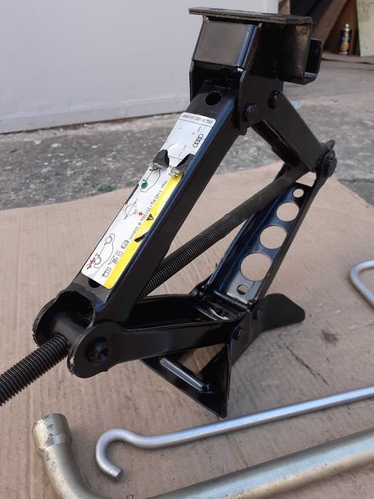 Cric,cheie de roti AUDI Q3